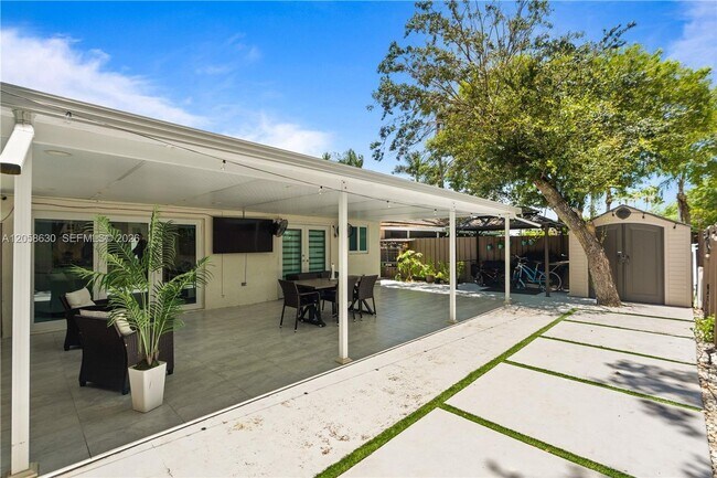 Building Photo - 8842 SW 215th Ln