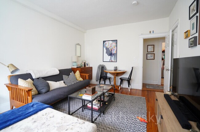 Building Photo - 74 Brainerd Rd