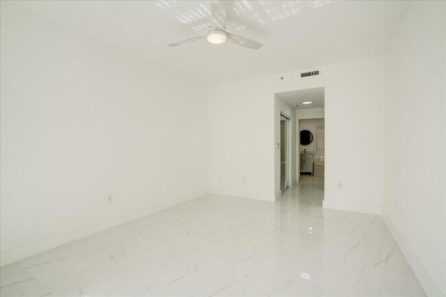 Building Photo - 9805 NW 52nd St