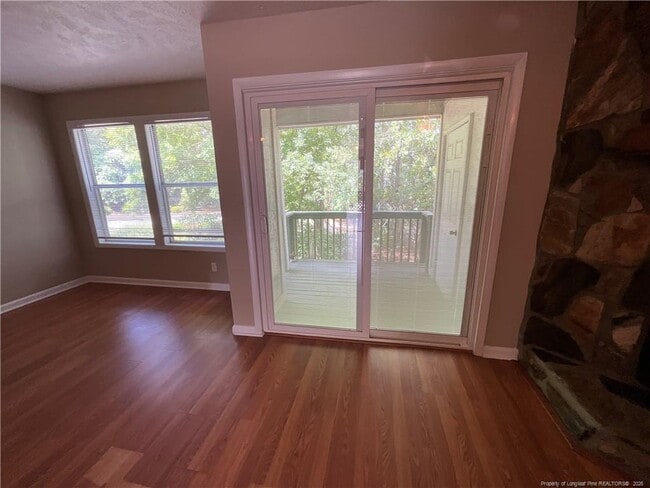 Building Photo - 1025 Wood Creek Dr