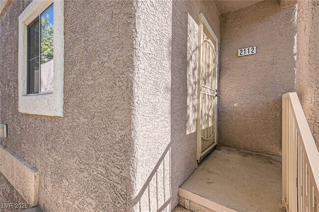 Building Photo - 5250 S Rainbow Blvd