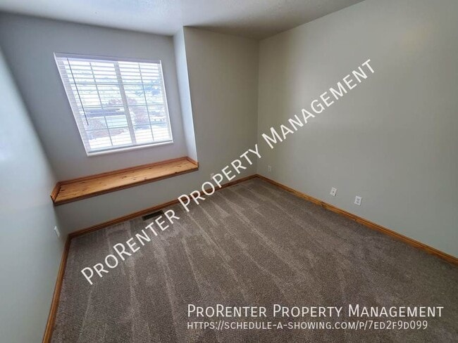 Building Photo - 3585 N 275 E