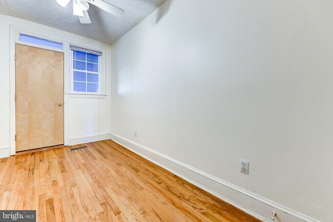 Building Photo - 1125 West Virginia Ave NE