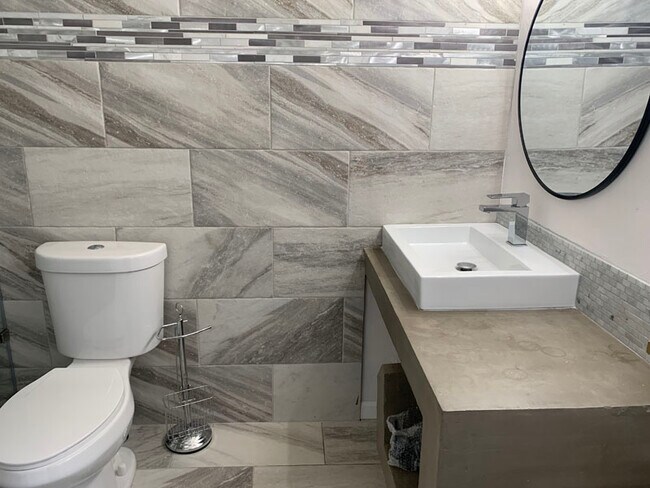 Building Photo - 3406 Bristol Ct