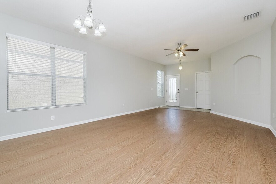 Building Photo - 1031 Windton Oak Dr