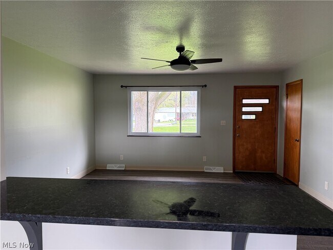 Building Photo - 12920 Fountain Ct