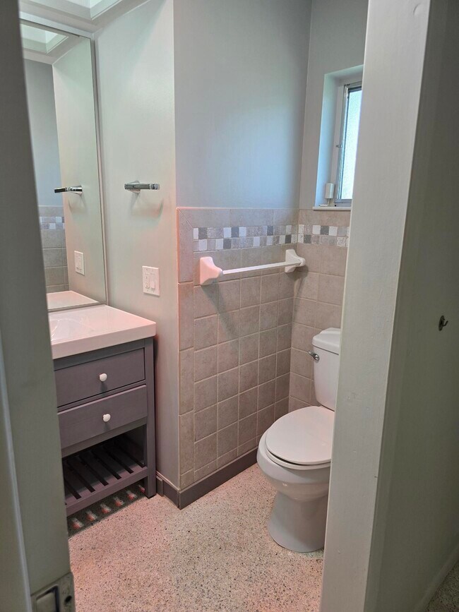 Building Photo - 2672 Rockcrest Ct