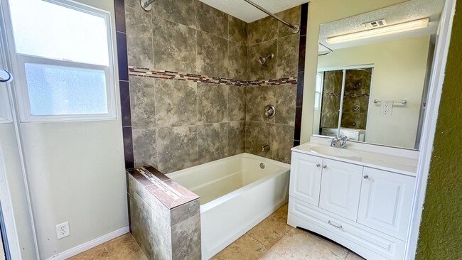 Building Photo - 3-Bed, 2-Bath Single Story Home with Big Y...