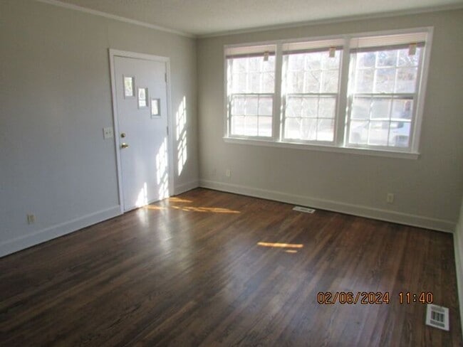 Building Photo - Charming Home in a Convenient Sumter Location!