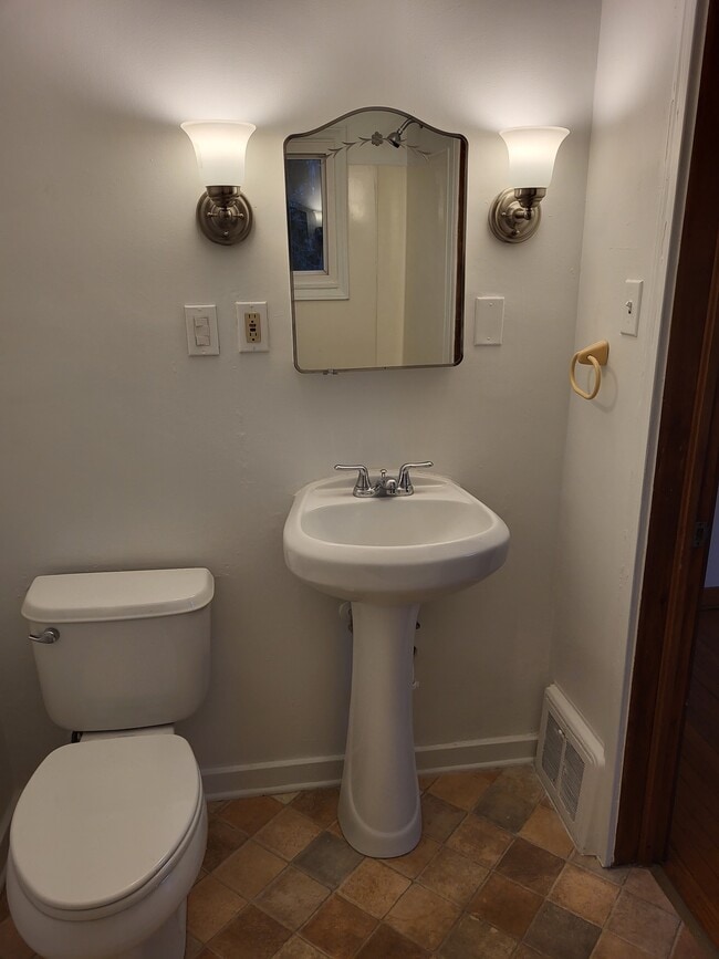 Bathroom - bathtub, shower, etc - 339 Arch Ave
