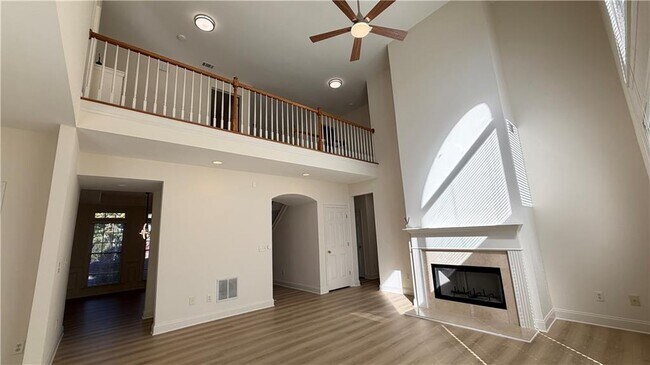 Building Photo - 4005 Lost Oak Ct