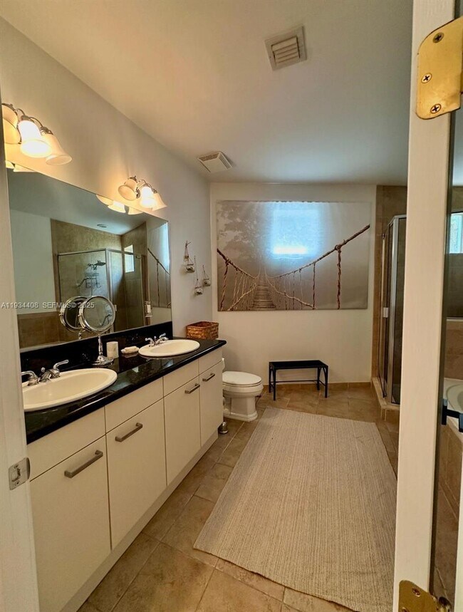 Building Photo - 407 SW 5th St