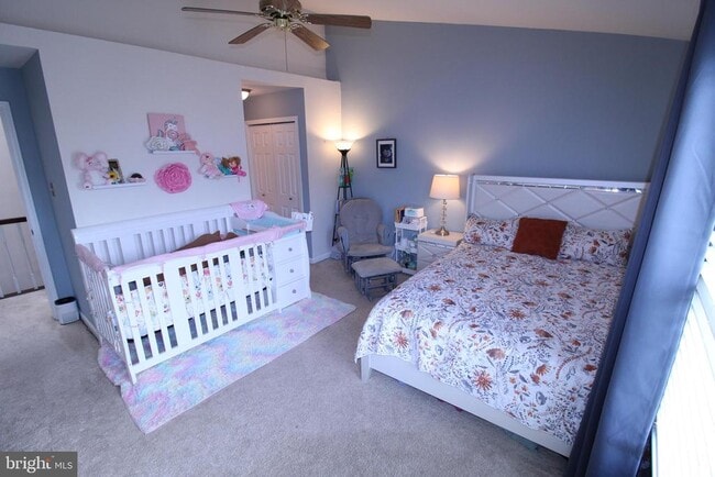 Building Photo - 7863 Apache Ridge Ct