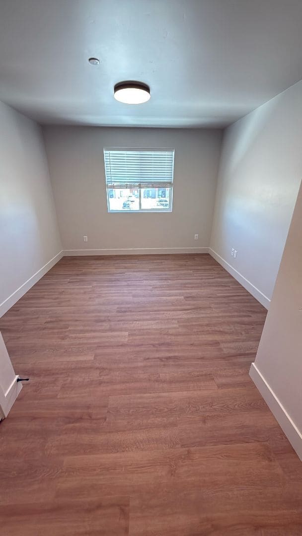 Building Photo - 2 bed 2 bath apartment (FIRST MONTH RENT F...