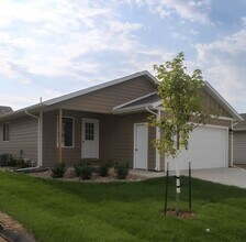 Building Photo - 5 BED | 2 BATH | DOUBLE GARAGE | BRAND-NEW...