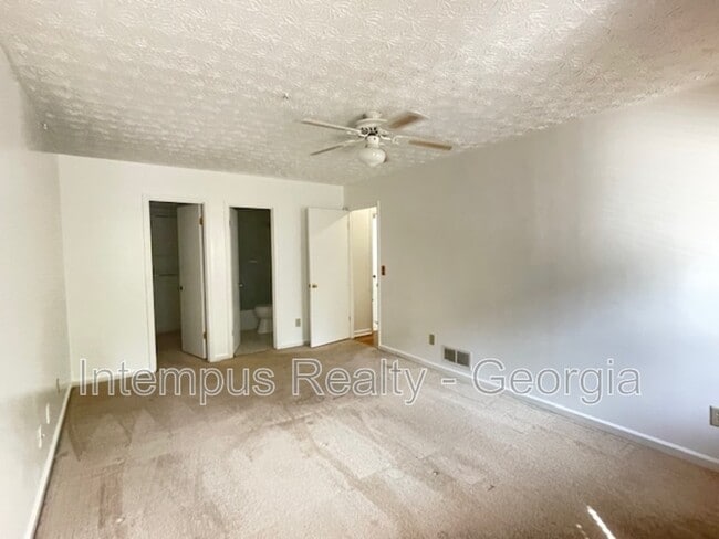 Building Photo - 10440 Virginia Pine Ln