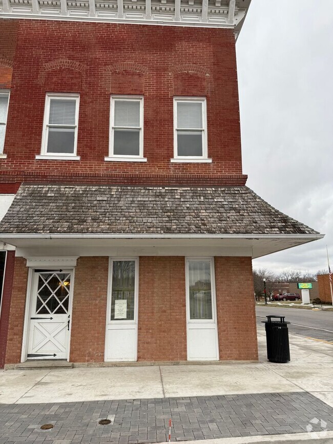 Building Photo - Dixon-Madison Street