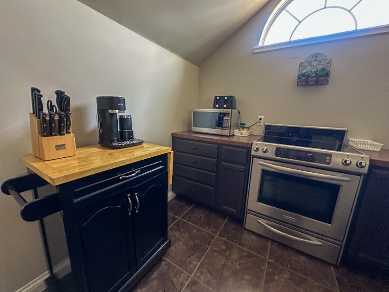 Building Photo - 288 38th Ave N