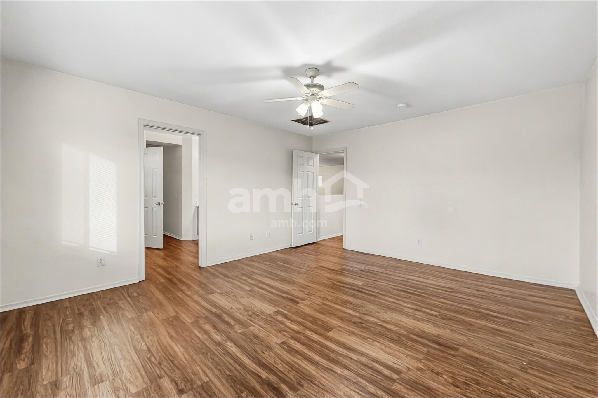 Building Photo - 5128 W Shumway Farm Rd