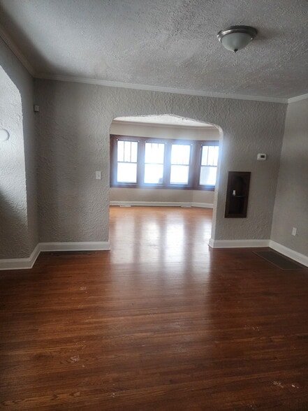 Building Photo - 4235 Overland Pky