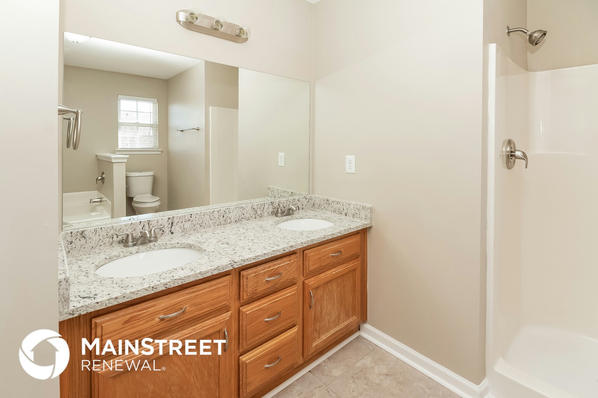 Building Photo - 519 Trinity Tr