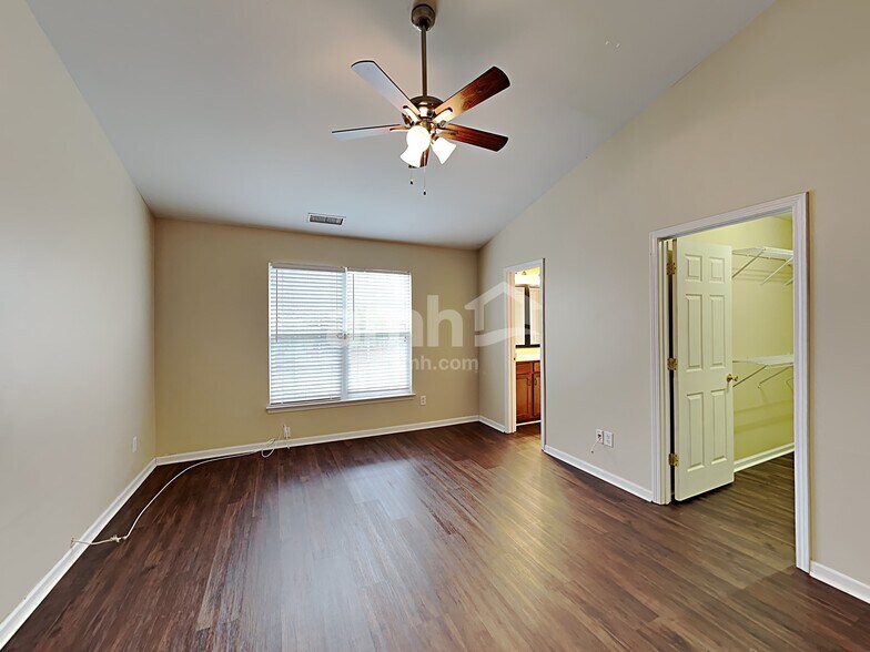 Building Photo - 3319 Covelo Ct