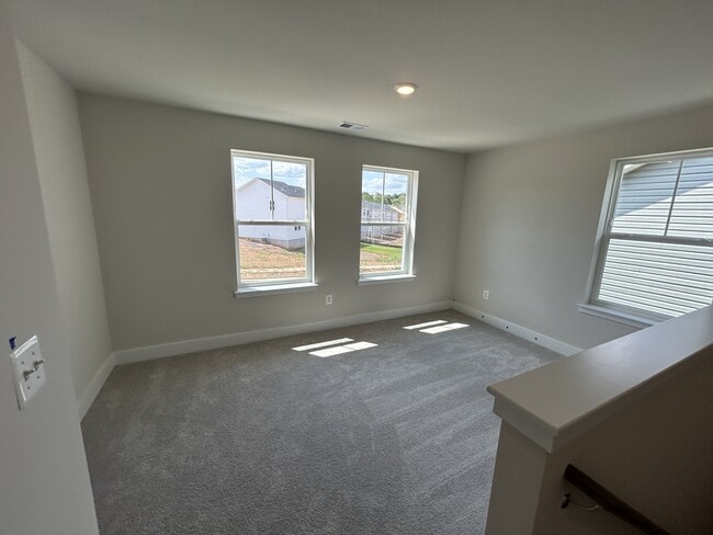 Building Photo - 469 Gravenstein Ln