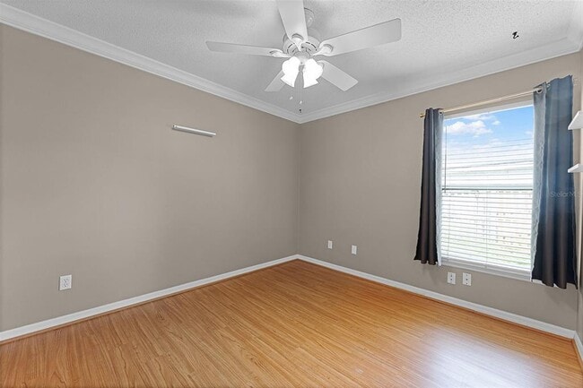 Building Photo - 4033 Forest Island Dr