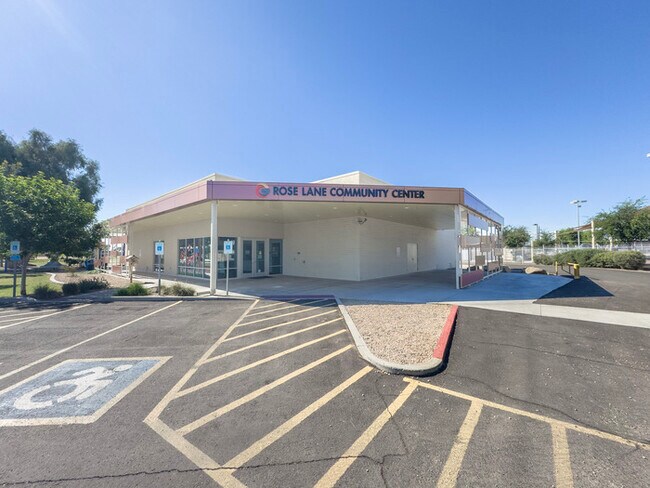 Building Photo - 2Bed/1.5Bath Townhome at Glendale/43rd Ave! Move-In Ready on 05/07/2026!