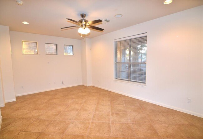 Building Photo - 11400 W Parmer Ln