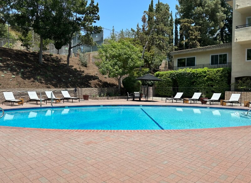 Building Photo - 6708 Hillpark Dr