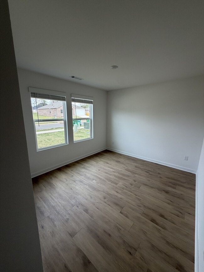 Building Photo - 562 Arizona St