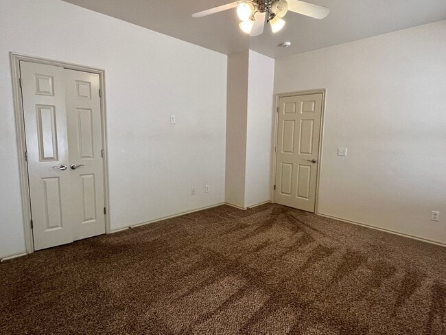 Building Photo - Great 3 Bed, 2 Bath Duplex In Edmond!!