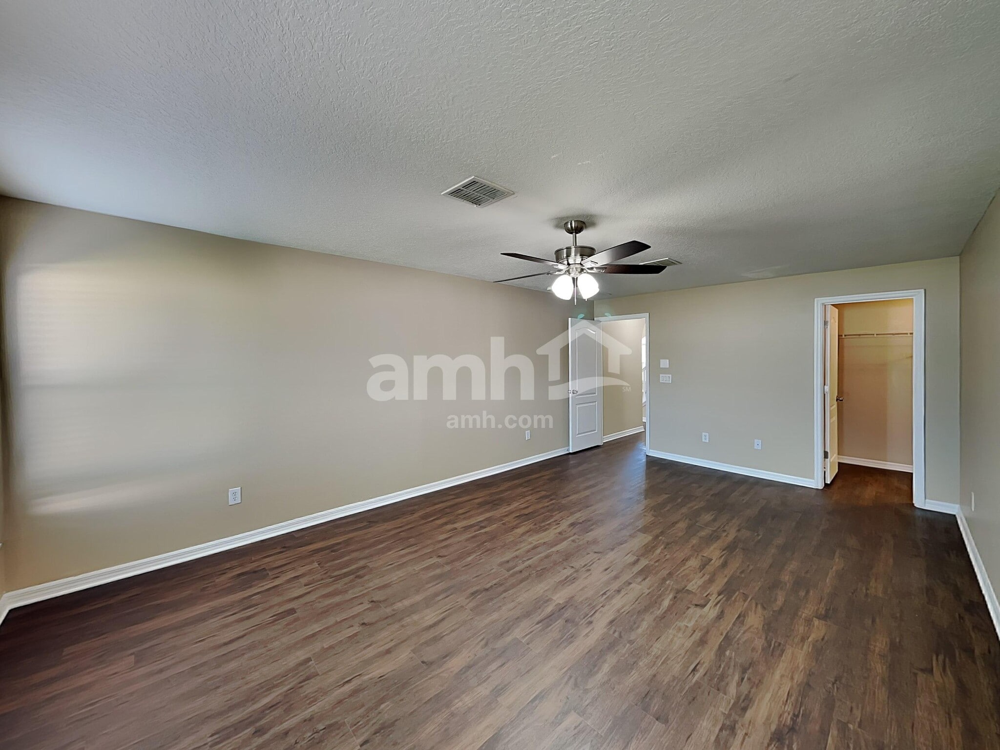 Building Photo - 366 Cabana View Way