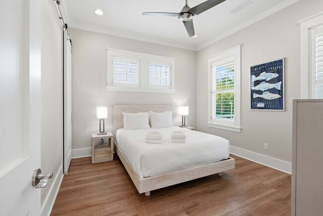 Building Photo - 419 Lakefront Dr