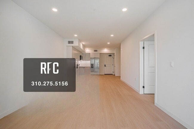 Building Photo - Welcome to the Gramercy