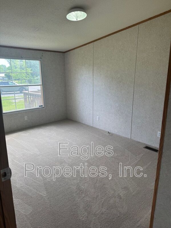 Building Photo - 106 Wedgewood Pl