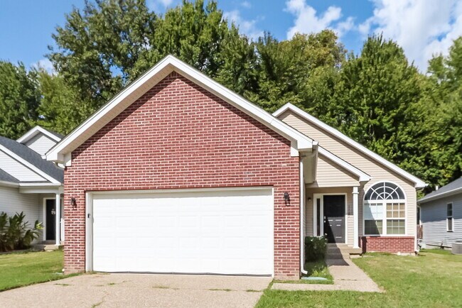 Primary Photo - 11109 Meadow Chase Ct