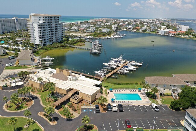 Building Photo - 775 Gulf Shore Dr