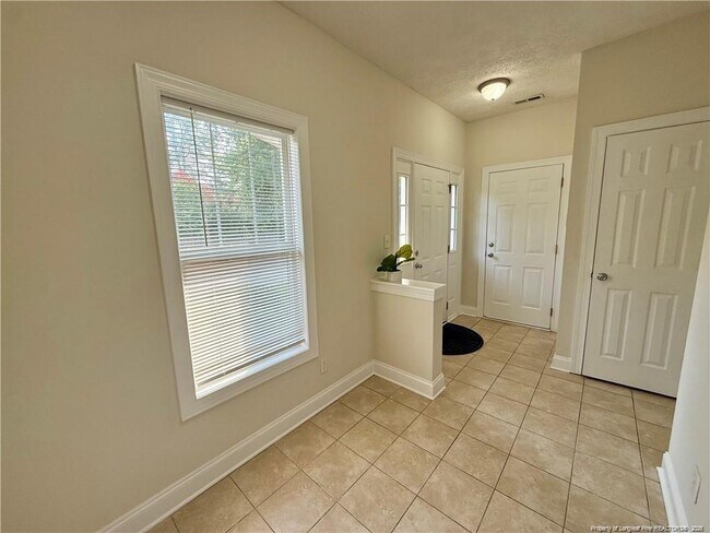 Building Photo - 5737 Pooh Ave