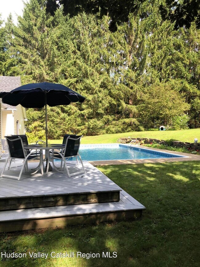 Building Photo - 1220 Co Rte 22