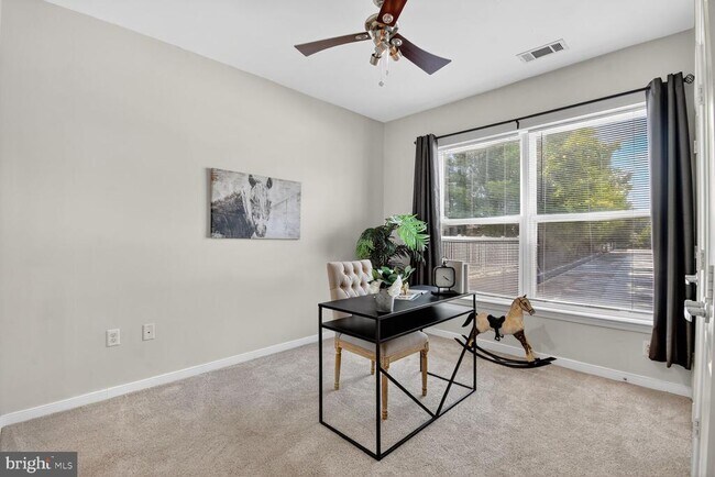 Building Photo - 8045 Newell St