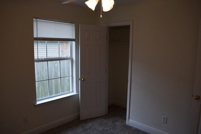 Building Photo - 3506 Torrington Way