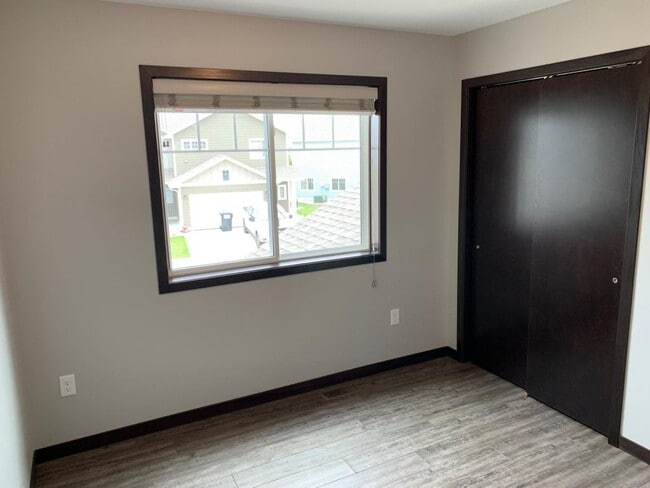 Building Photo - 1525 Ohana Ave