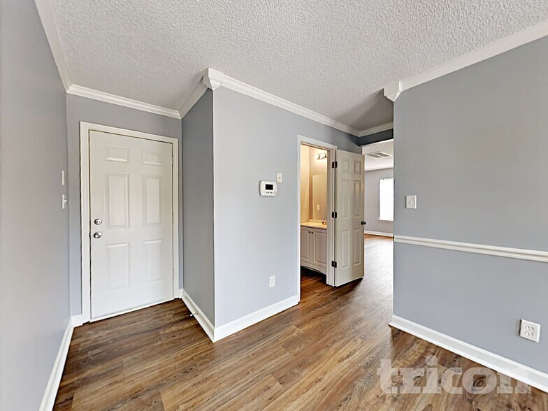 Building Photo - 3118 Montcalm Ct