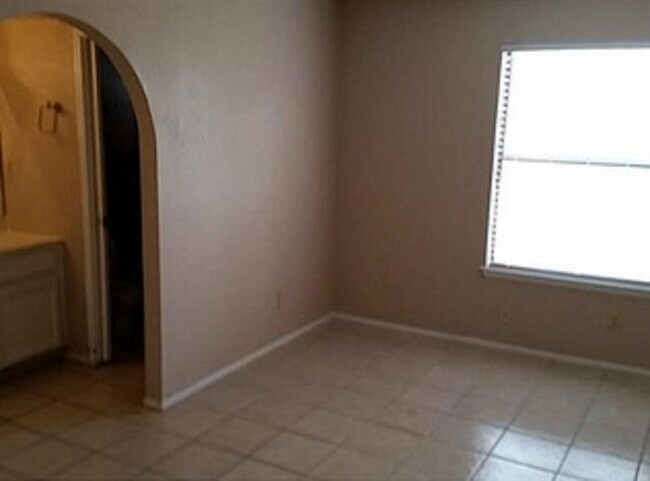 Building Photo - 4621 Loma De Arena Ct