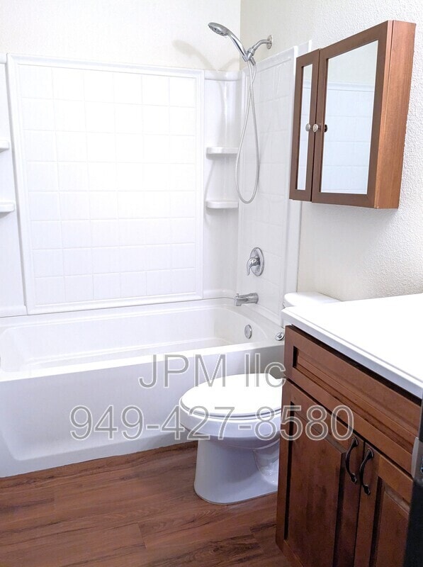 Building Photo - 1700 Locust St