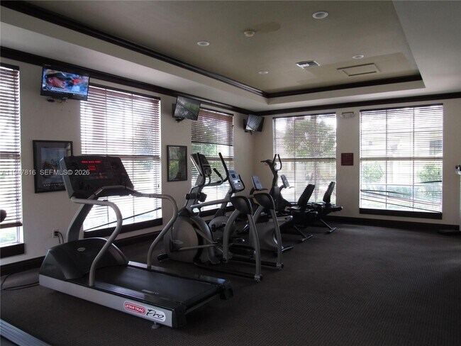 Building Photo - 2401 W Preserve Way