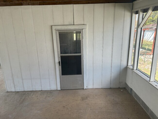 Building Photo - 3608 7th Ave SW