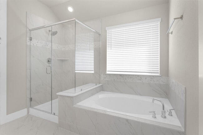 Building Photo - 2002 Bluff Oak Ct